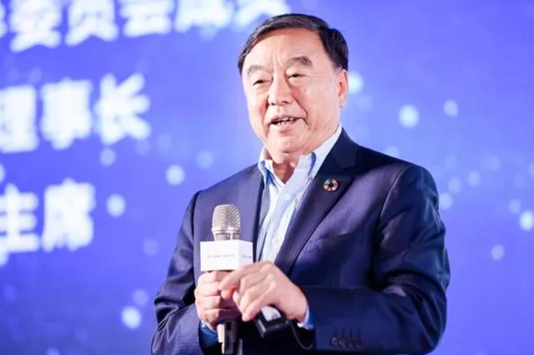 马蔚华:新公益应该用公益的理念、商业的模式、金融的工具、科技的手段来解决社会问题 马蔚华:新公益应该用公益的理念、商业的模式、金融的工具、科技的手段来解决社会问题